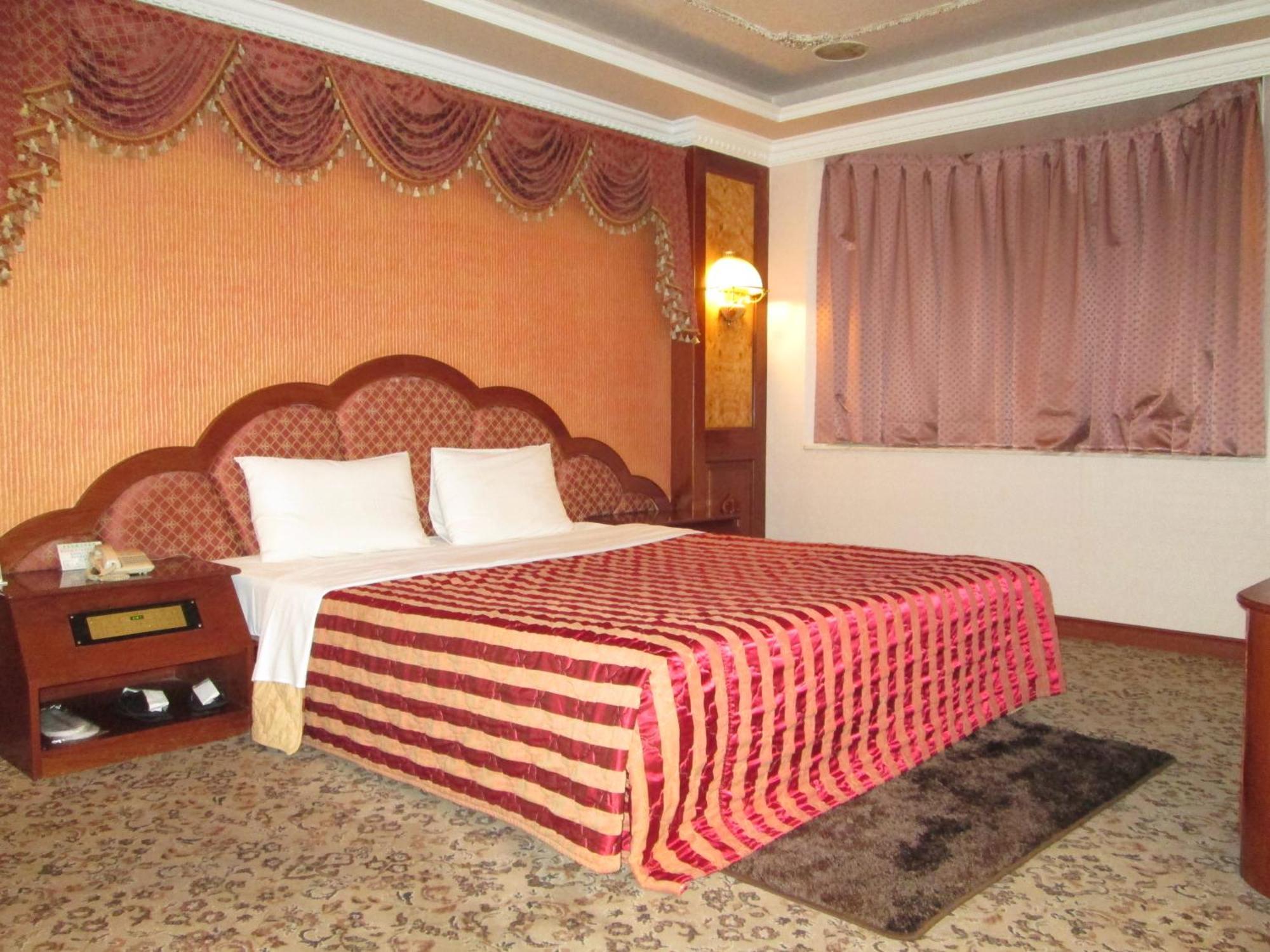 Huangjia Motel Tainan Exterior foto